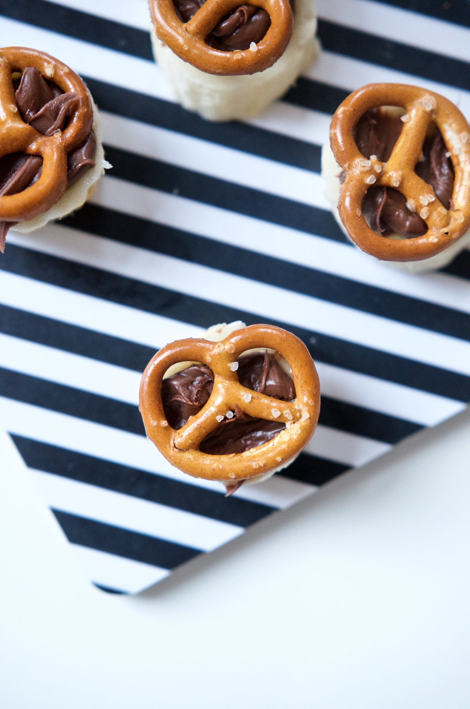 Bananen-Schoko-Brezel-Happen - leckerer und schneller Snack für Kinder