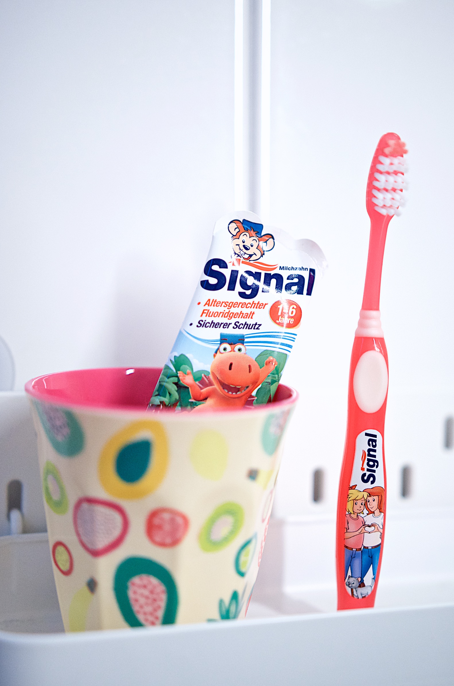 Über’s Zähne putzen mit Kindern und #bürstehilfe mit der Initiative "Weltverbesserer"