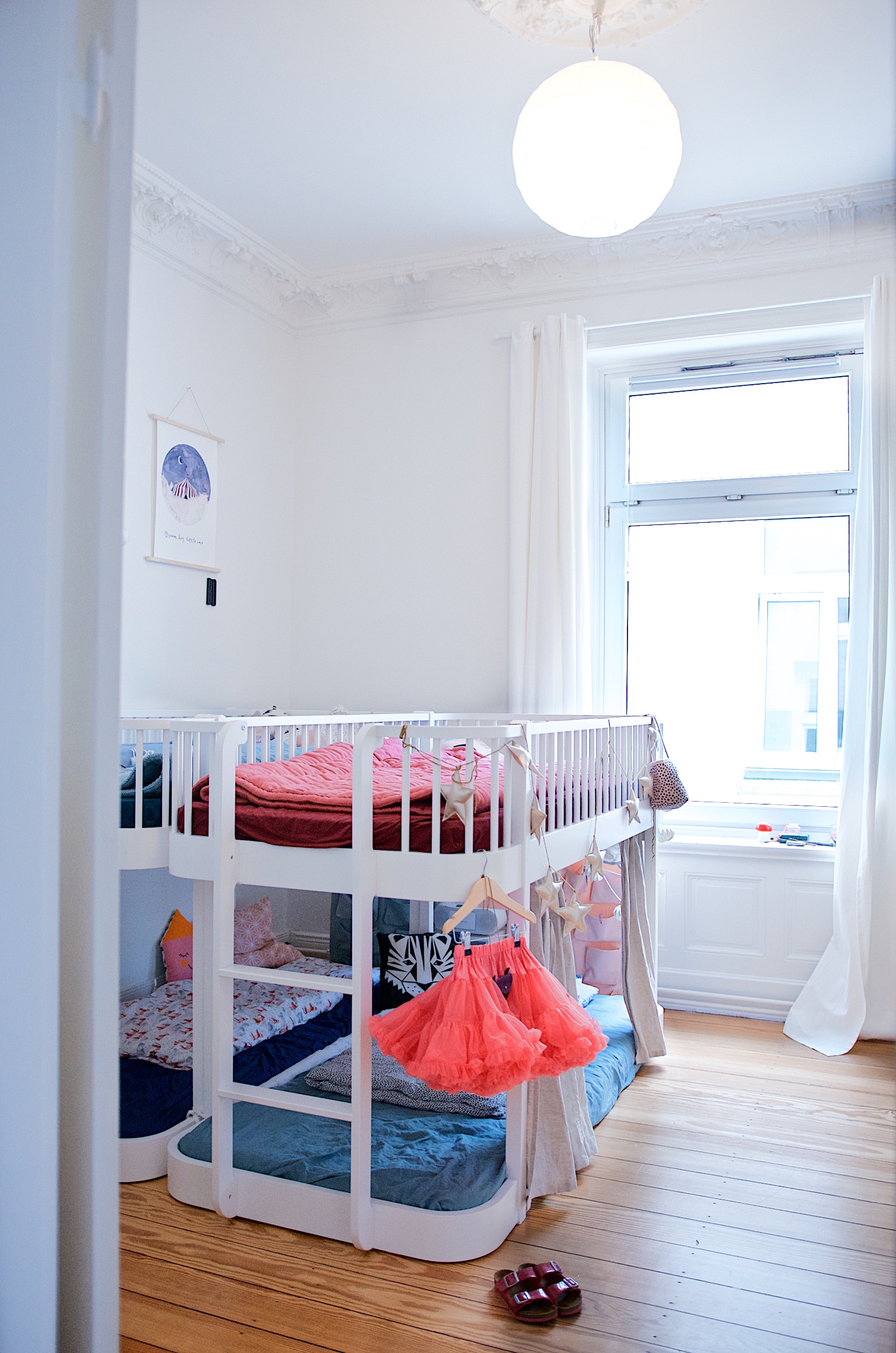 Kinderzimmer mit Hochbetten von Oliver Furniture