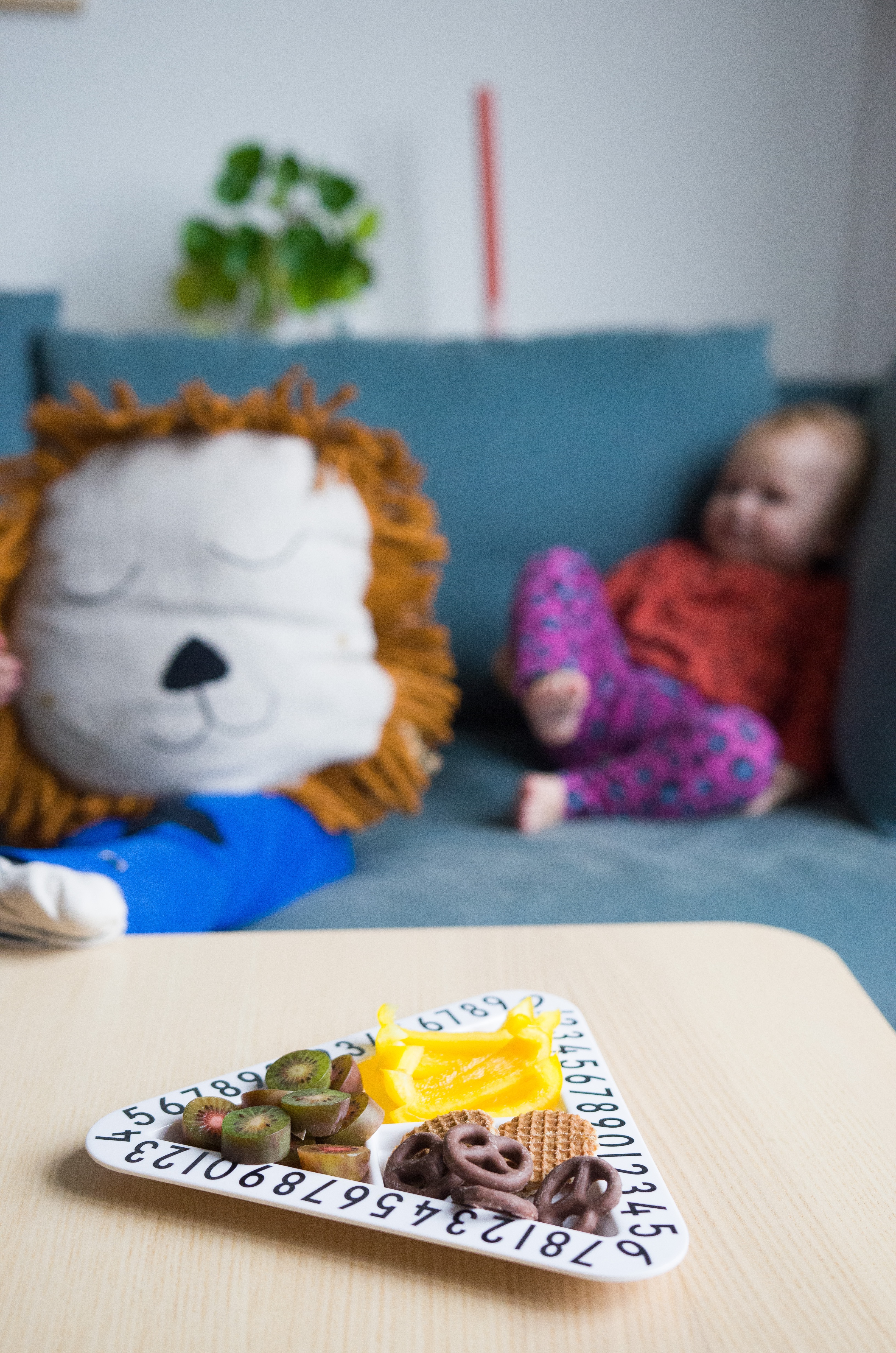 Süß und gesund Snackteller für Kinder mit Mini-Kiwi Nergi
