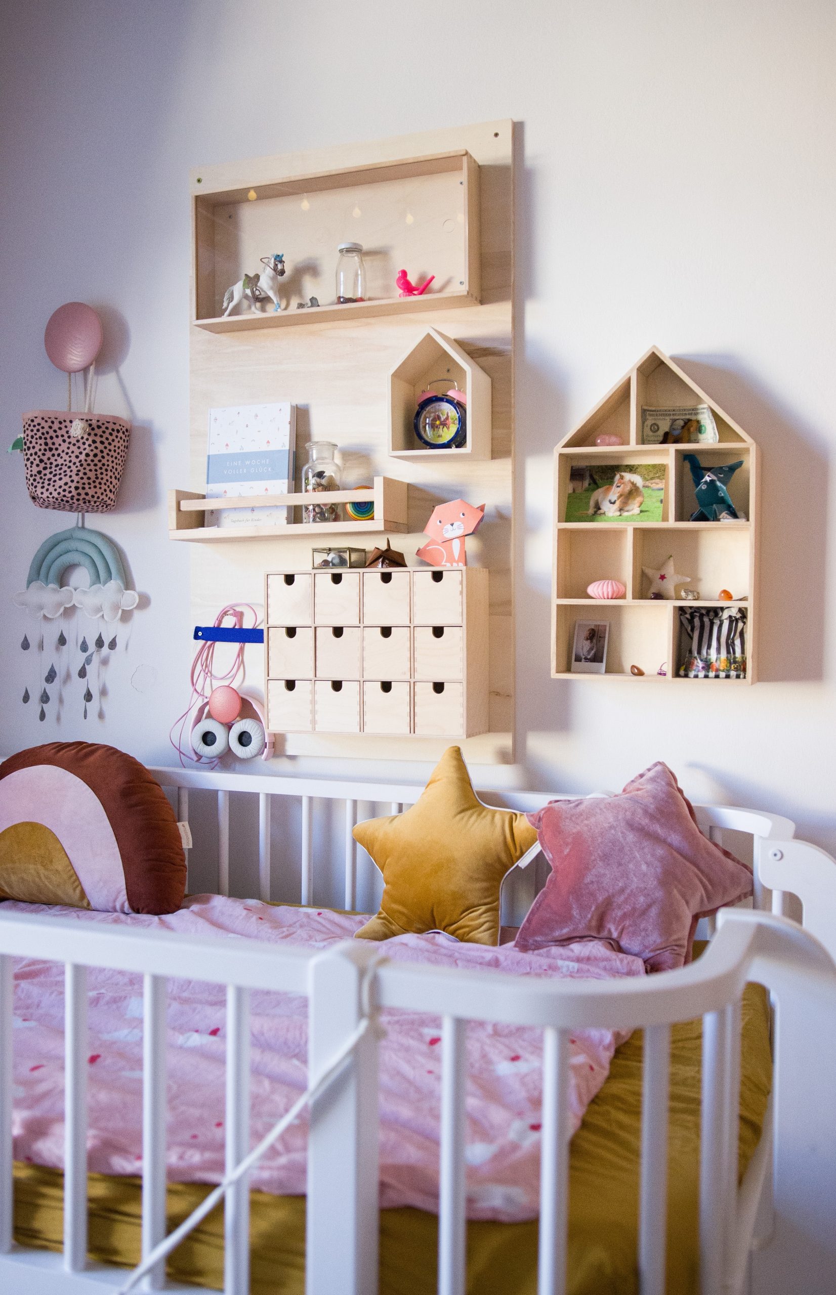 Alles hat einen Platz - ein DIY Utensilo fürs Kinderzimmer