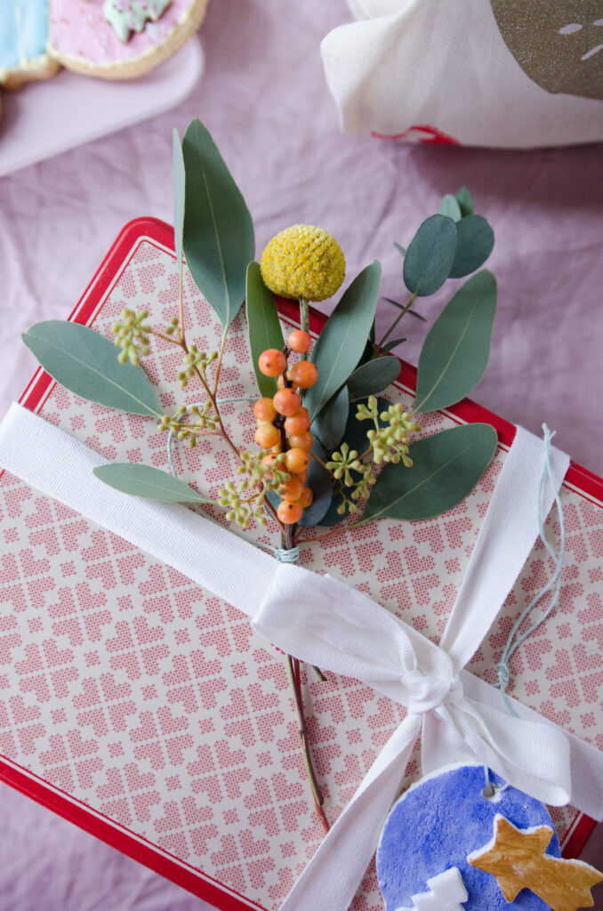 Geschenke nachhaltig verpacken - 3 Verpackungsideen zum Weiterverwenden